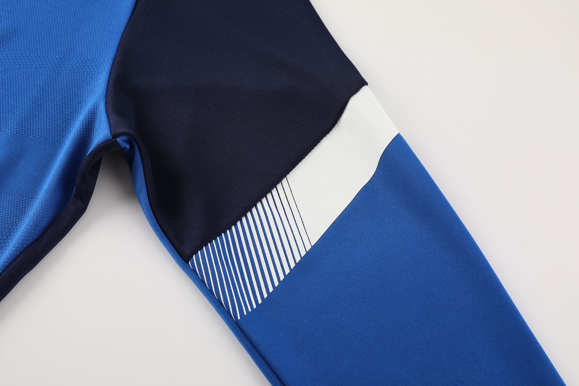 Half-Zip Team Training Top detail 3