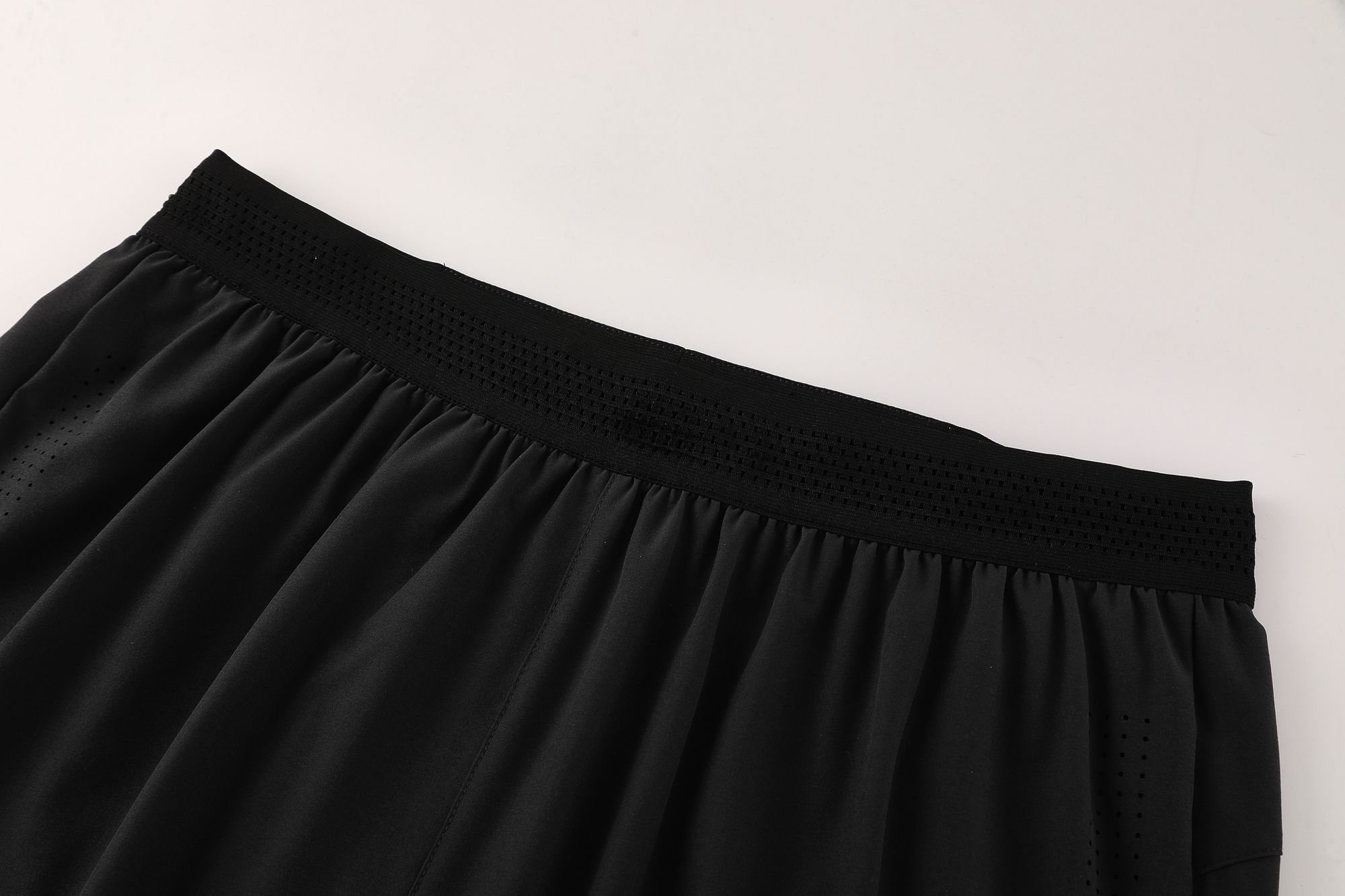 Secure-Pocket Two-Layer Running Shorts detail 1