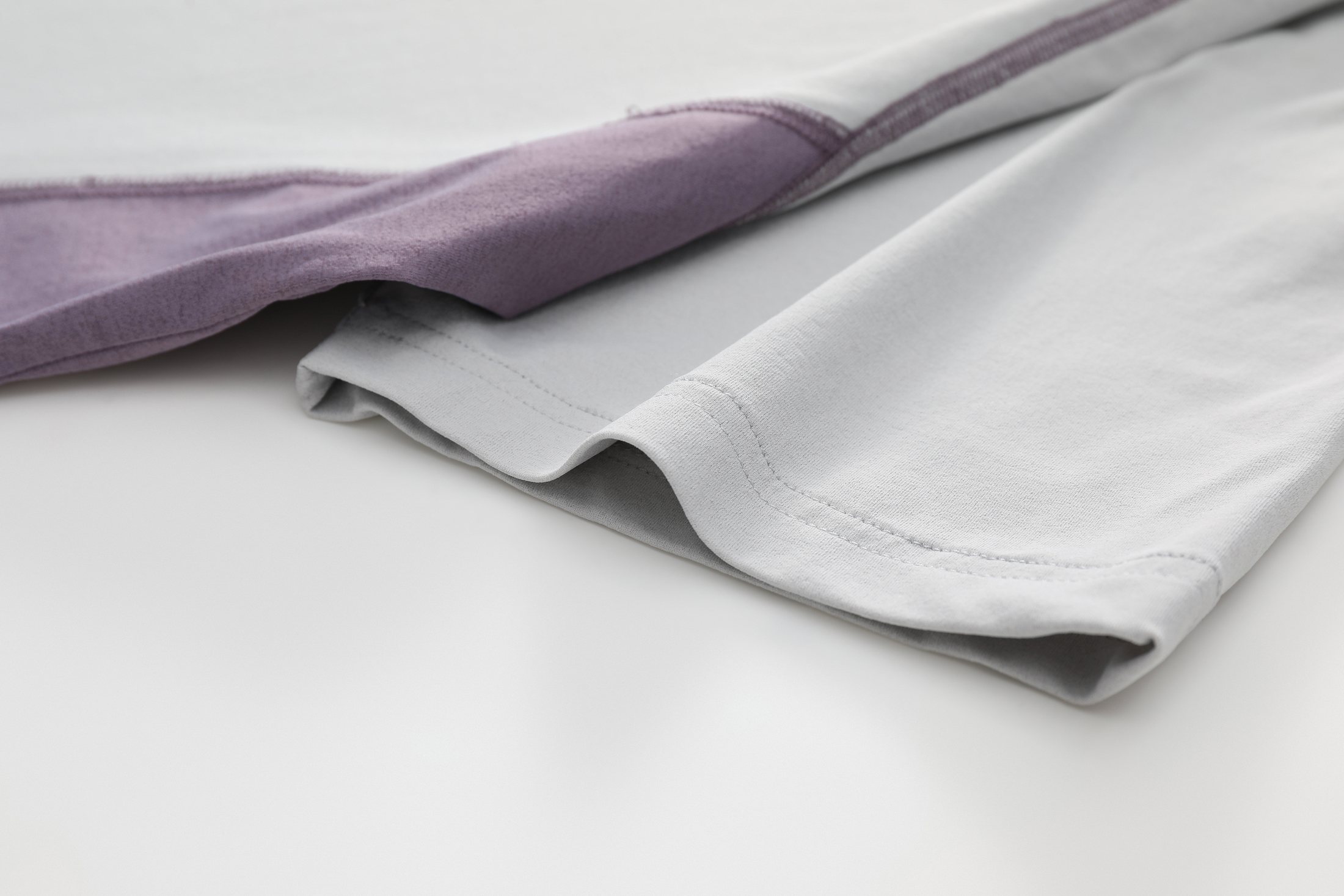 Sleeve and hem finishing