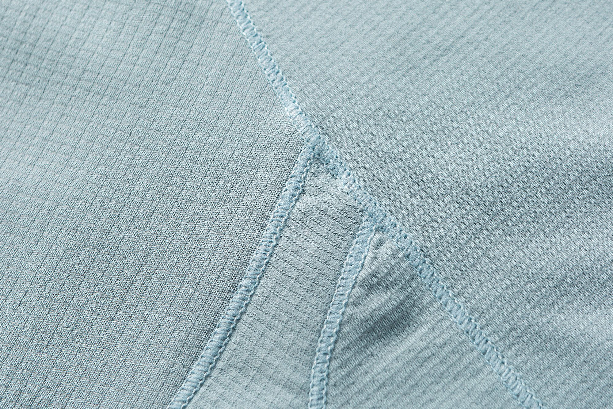 Sleeve and hem finishing