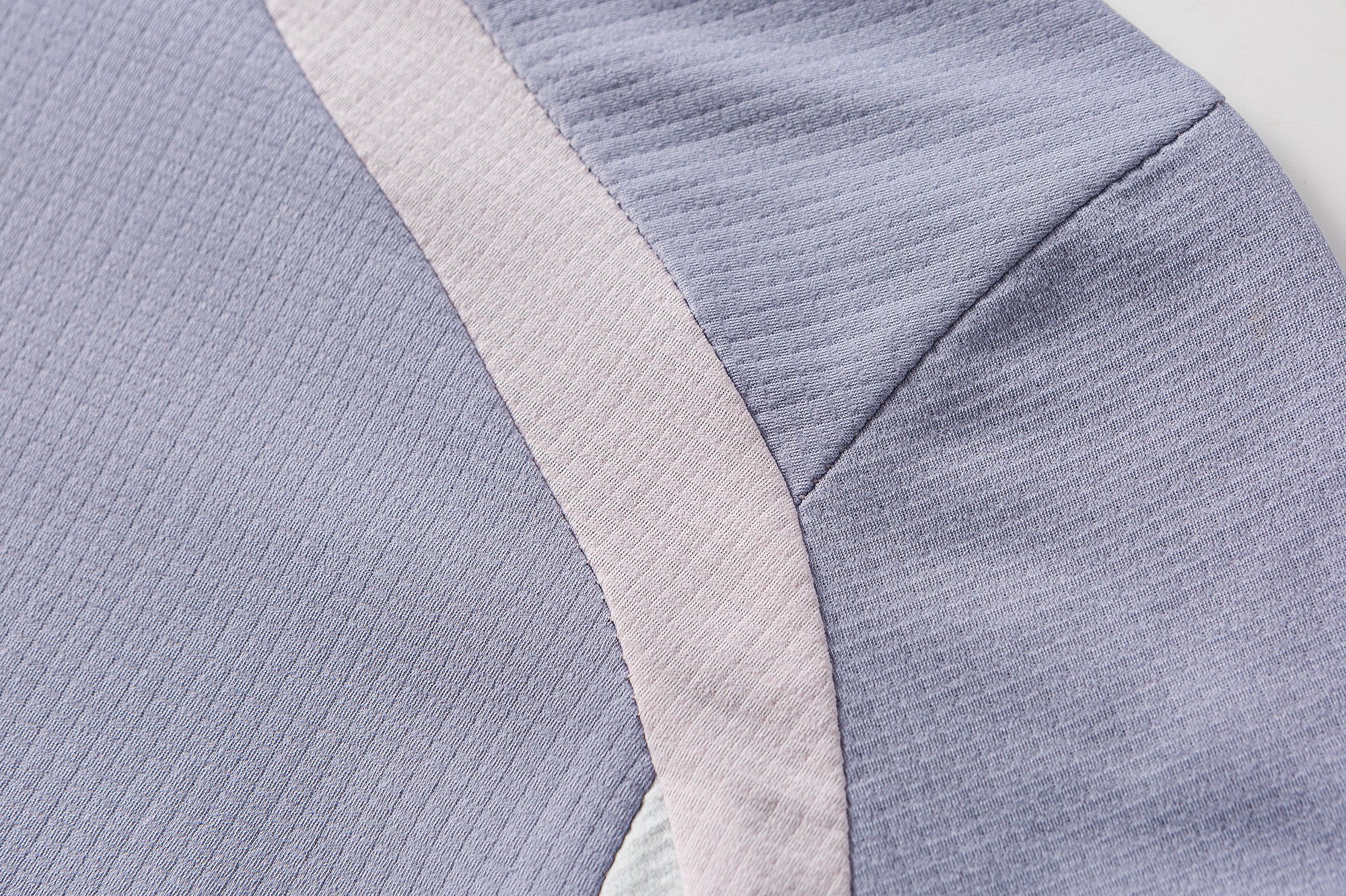 Sleeve and hem finishing