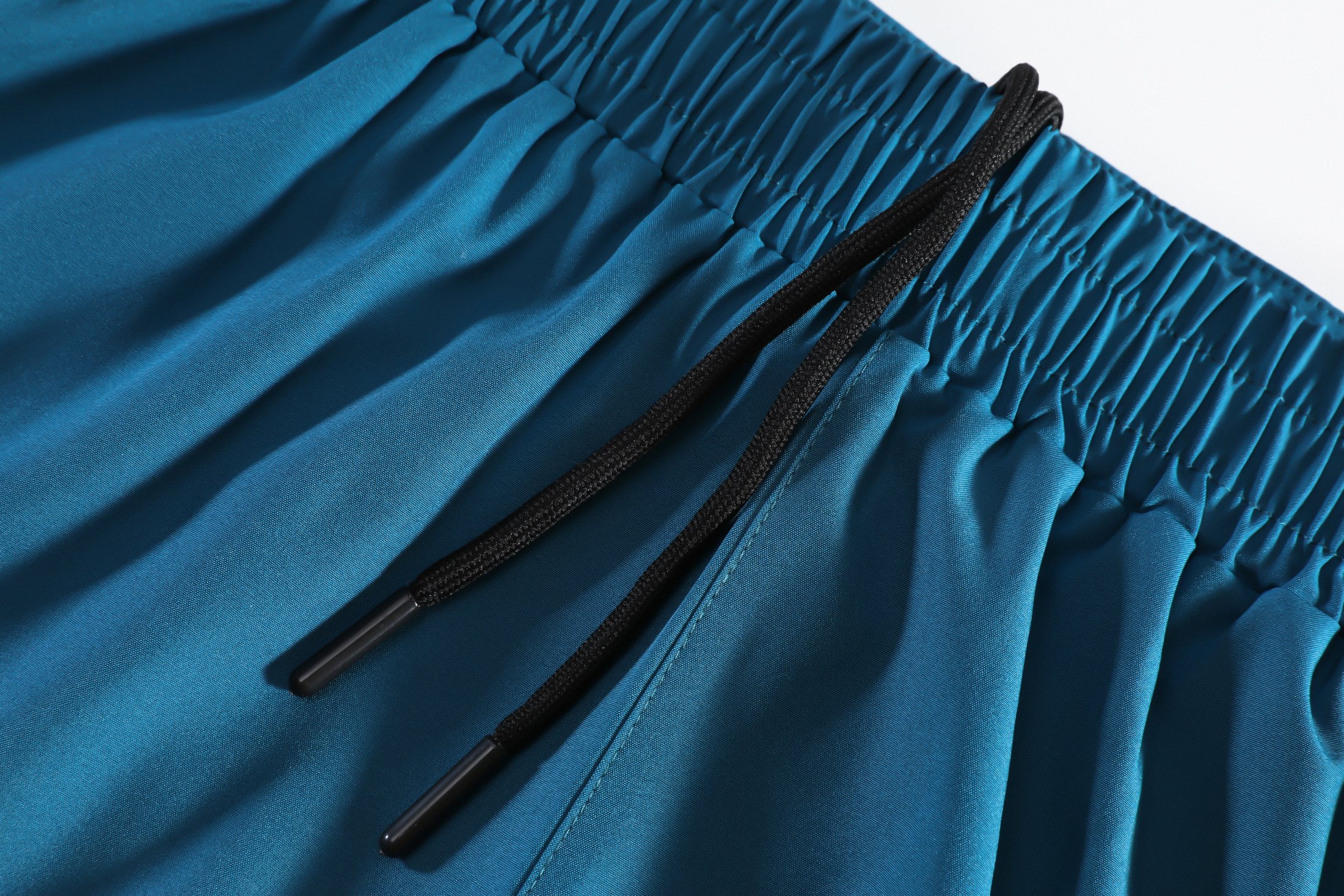 Stretch woven outer and supportive inner liner