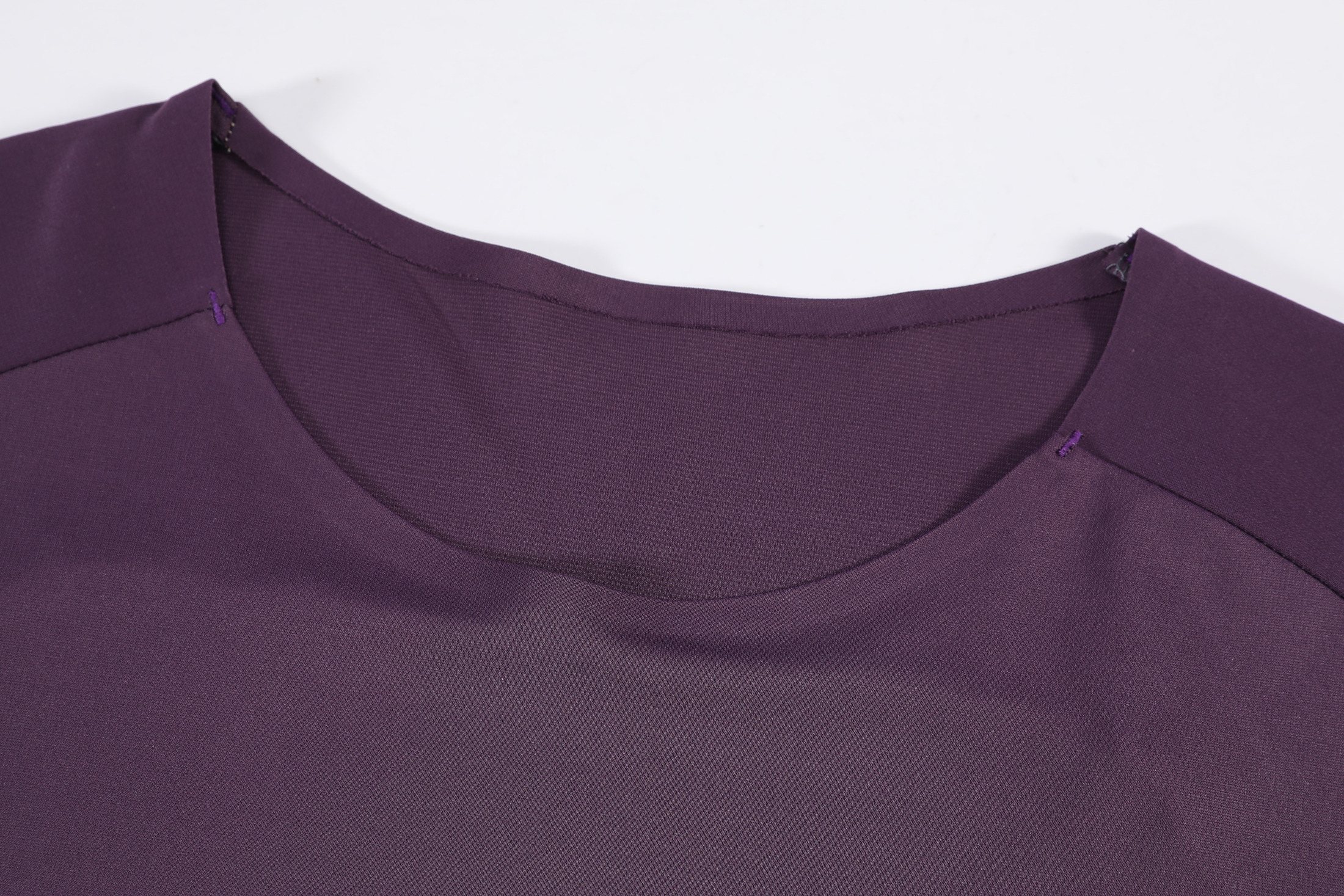 Bonded neckline and shoulder construction