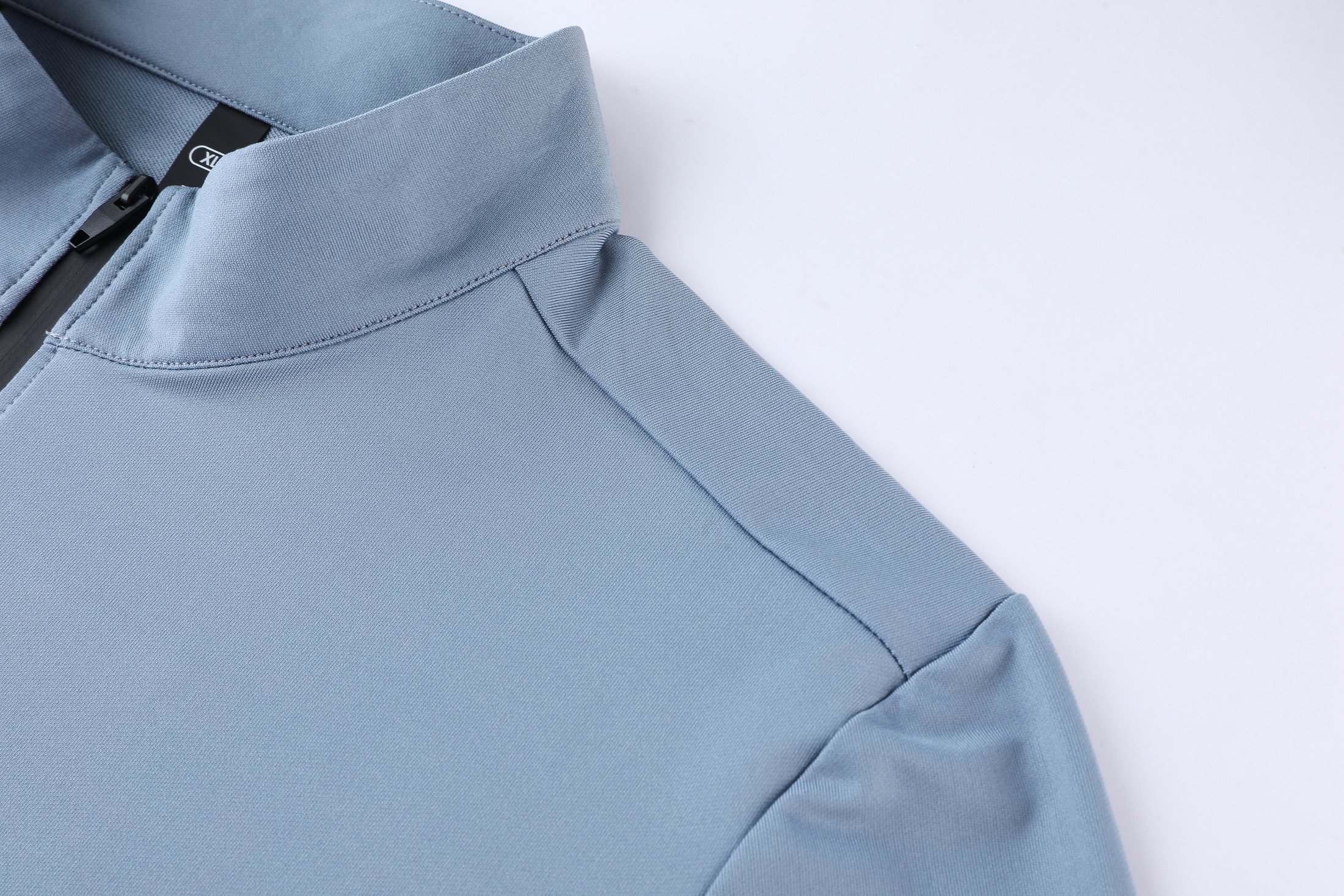Sleeve and hem finishing