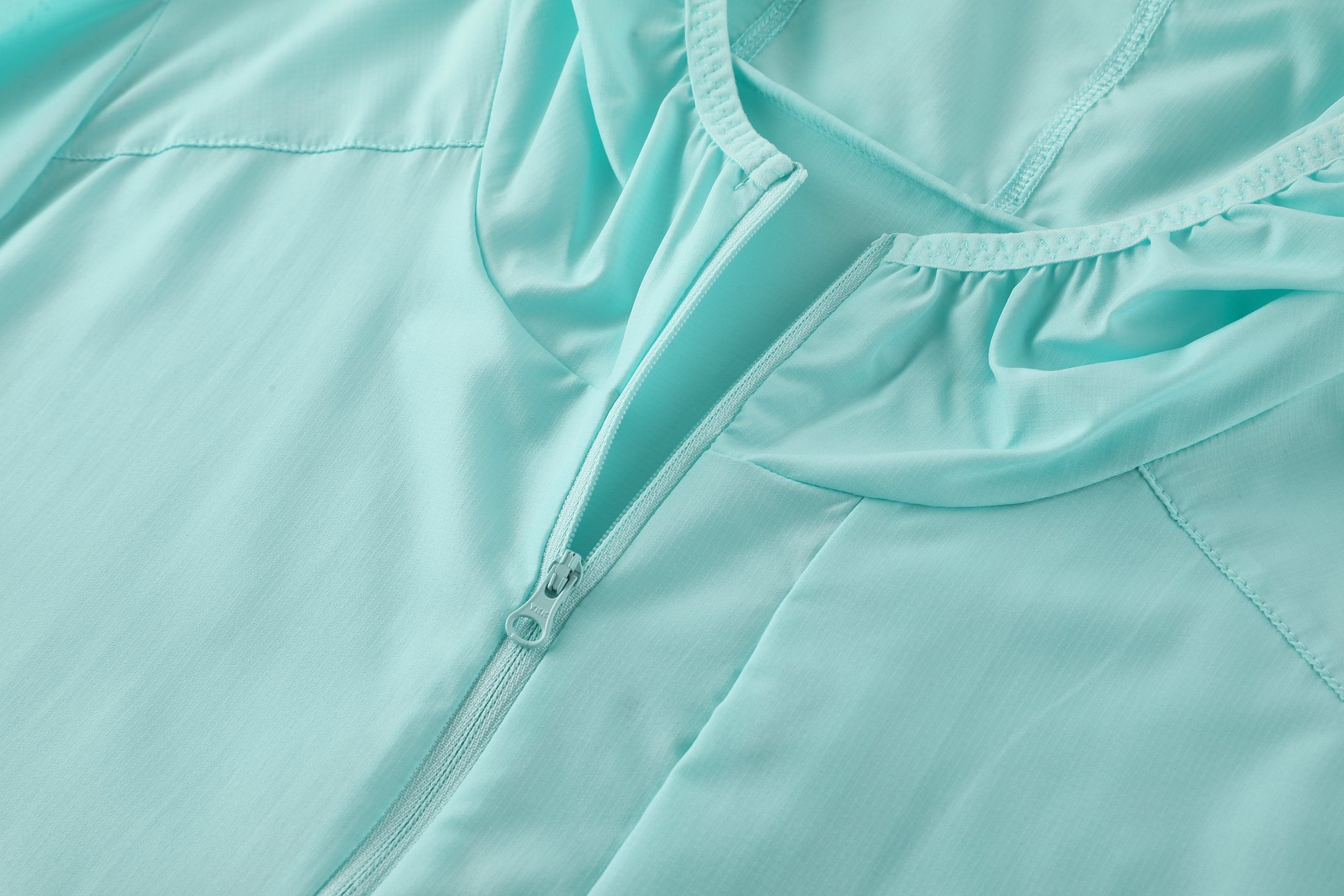 Lightweight sun-protection shell