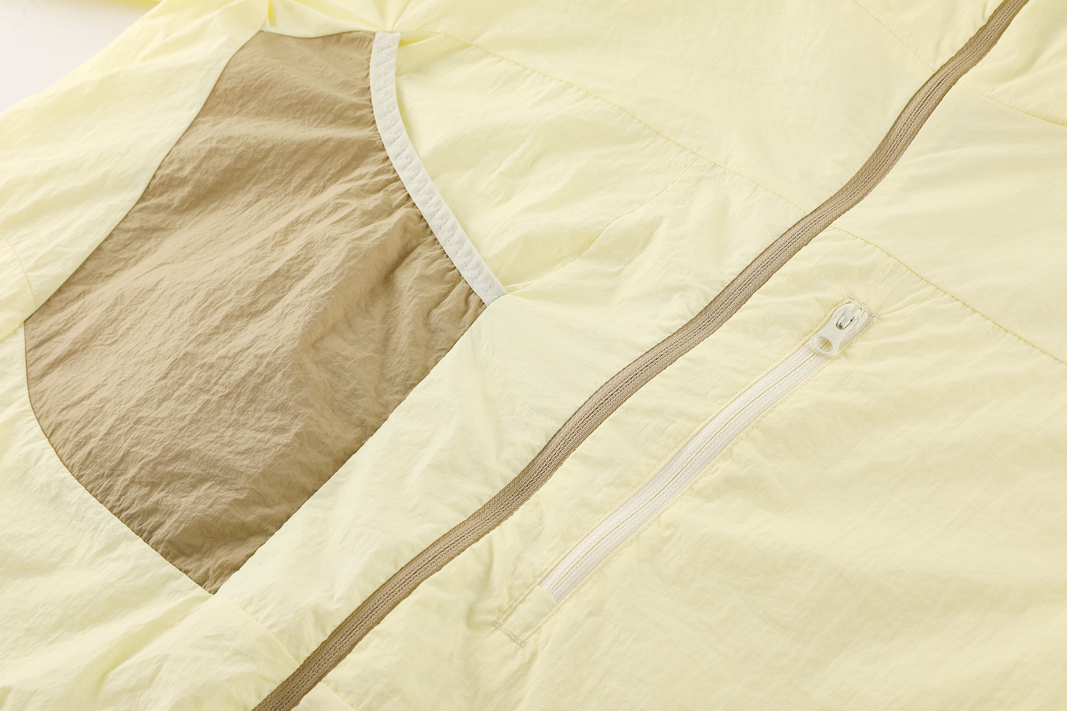 Color-block seam finishing