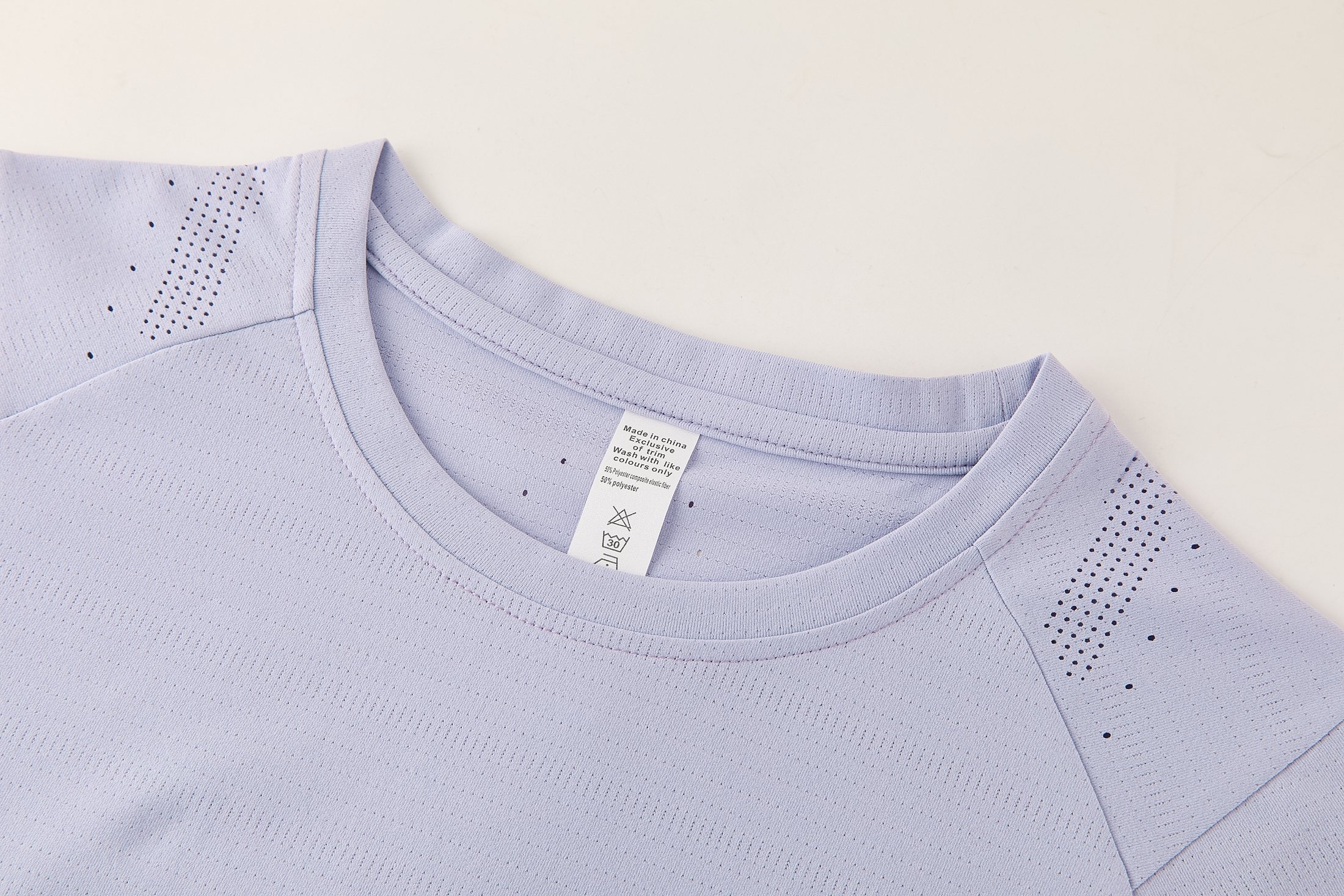 Breathable neckline and shoulder