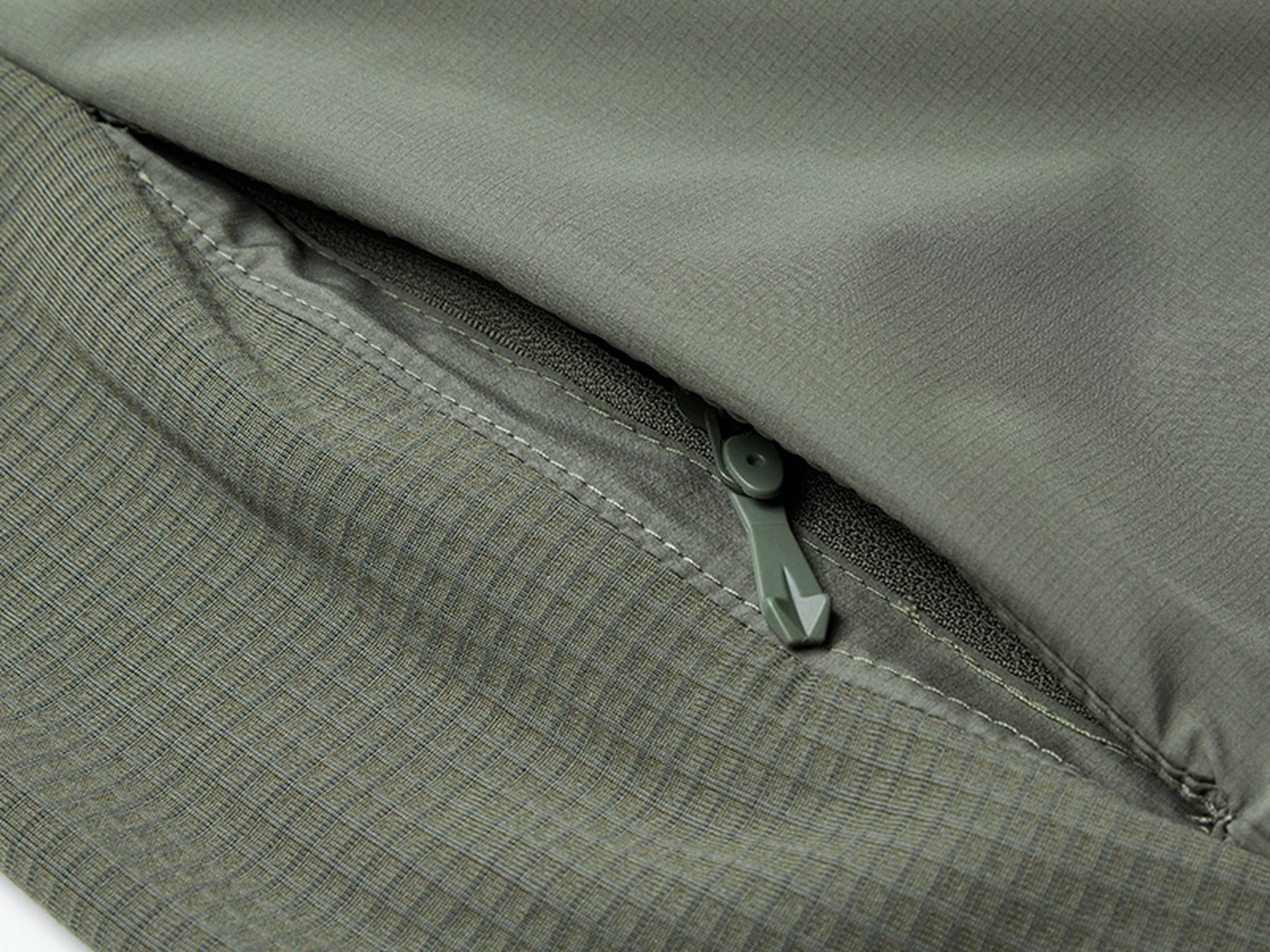 QC907 hidden zip pocket