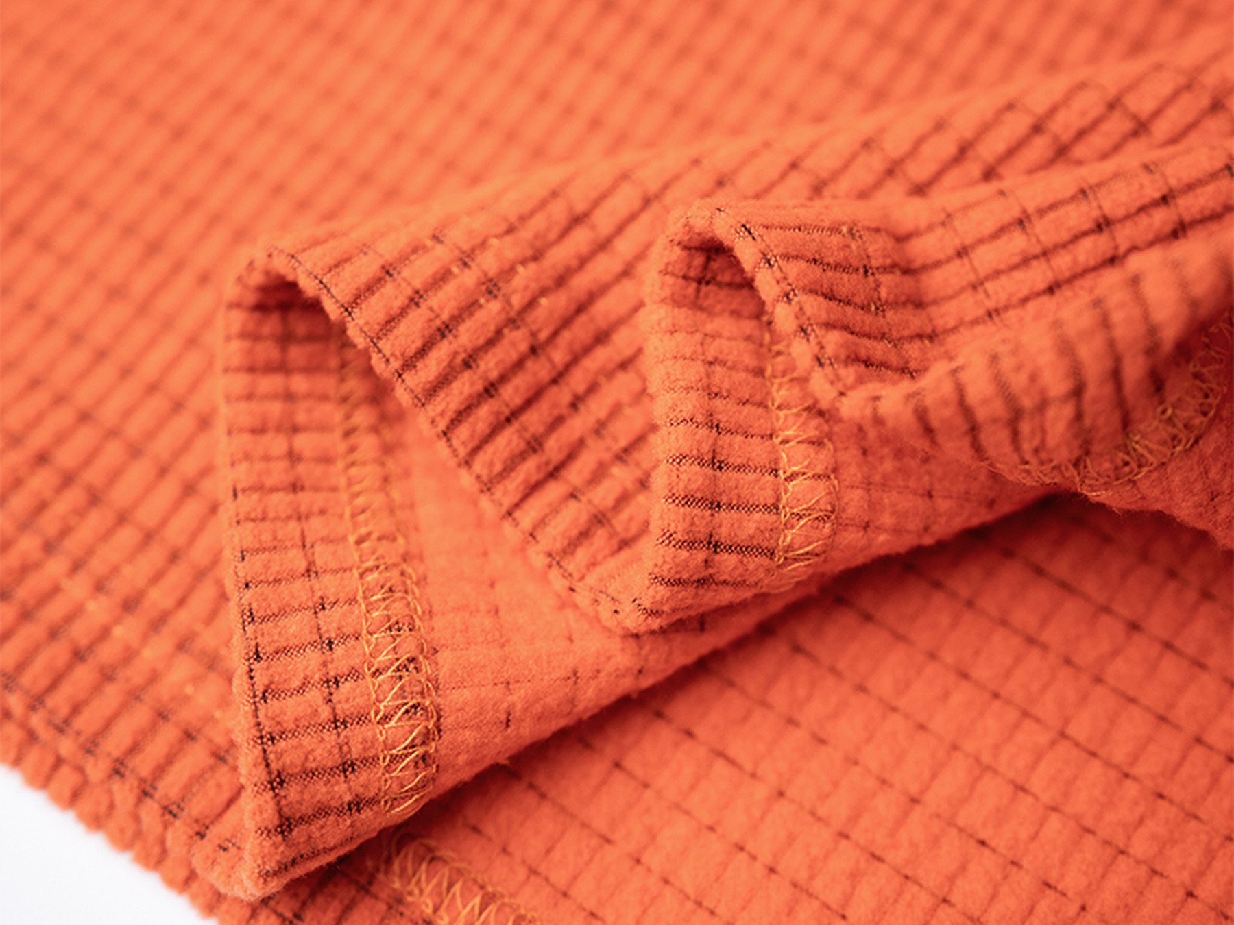 QH88169 brushed grid-fleece interior