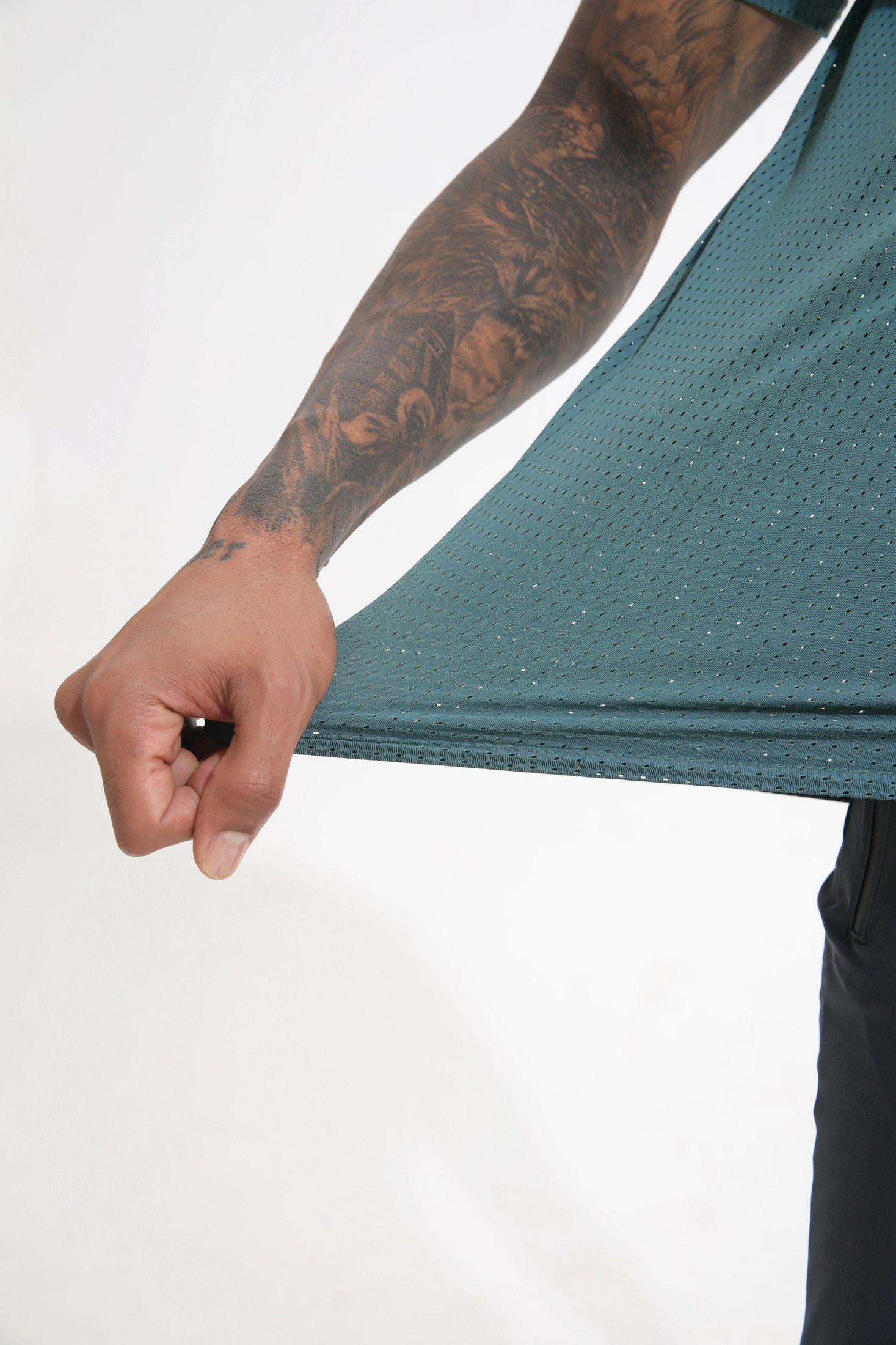 Large-mesh nylon-spandex fabric