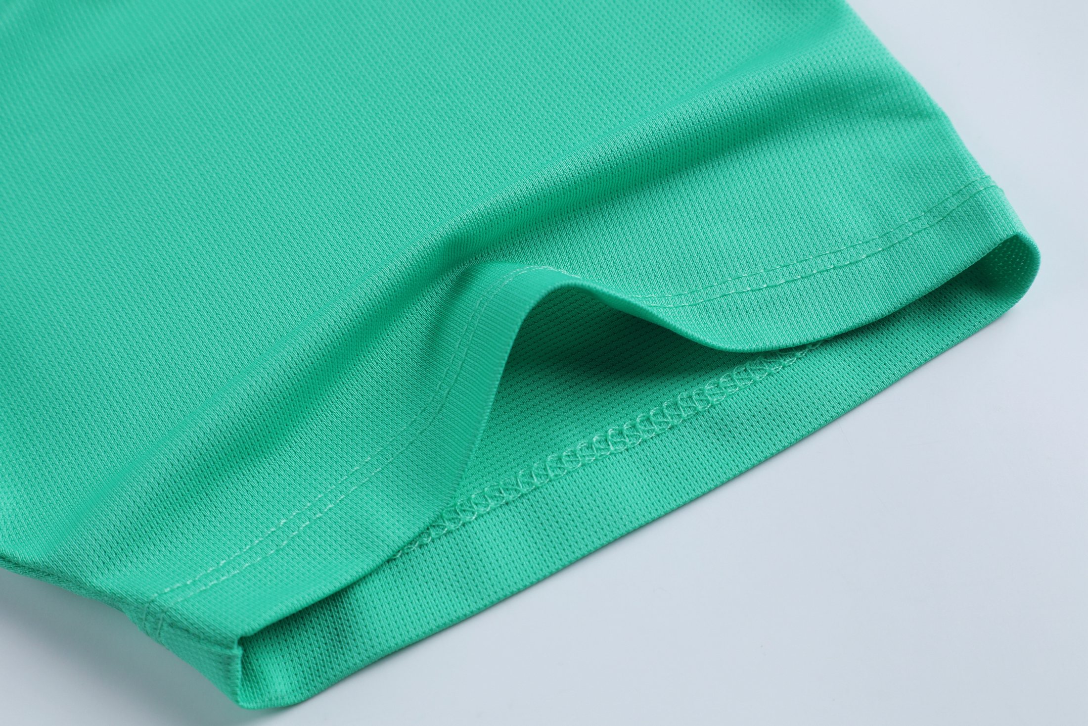 Sleeve and hem finishing