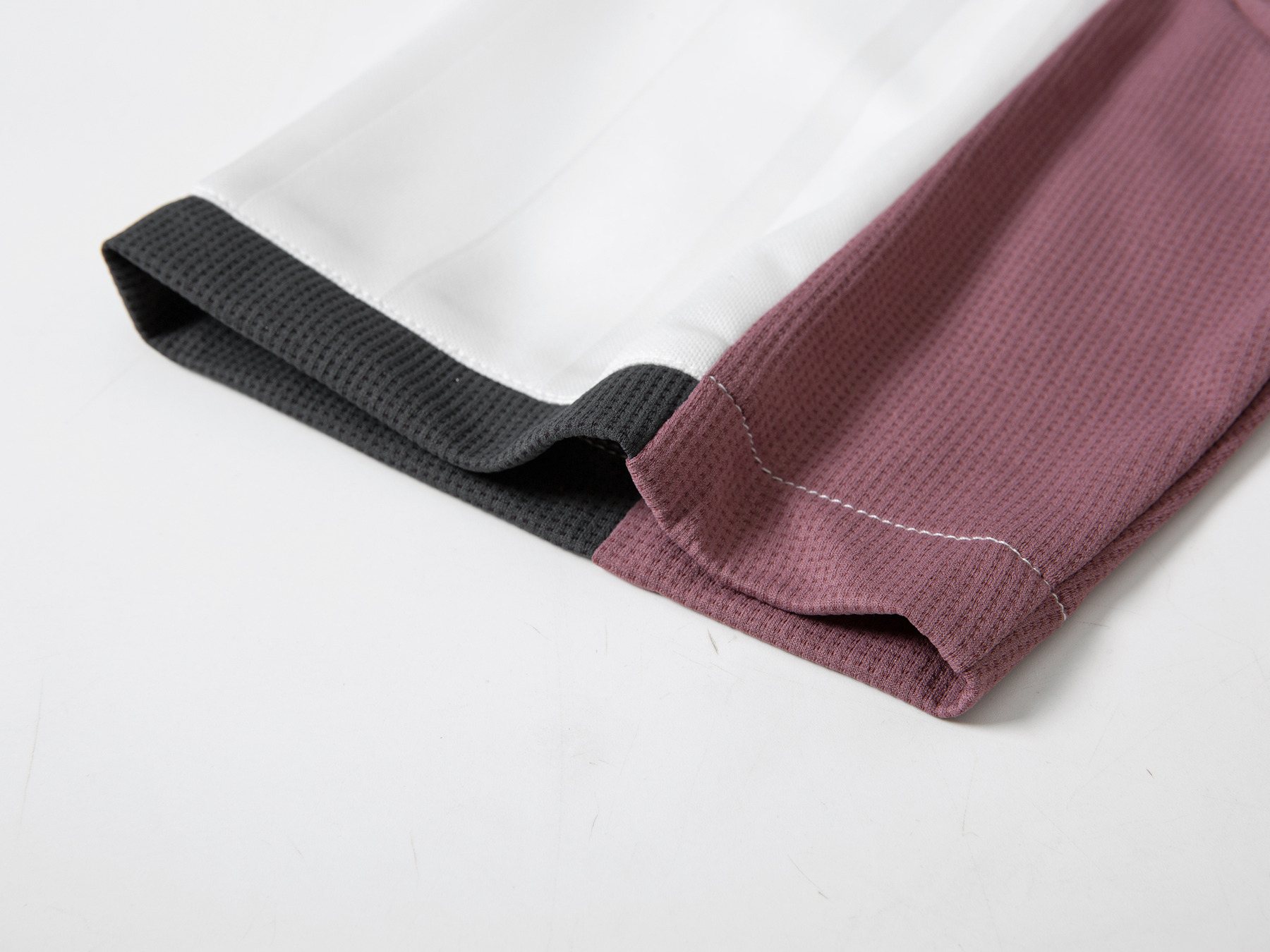 clean sleeve-edge finish
