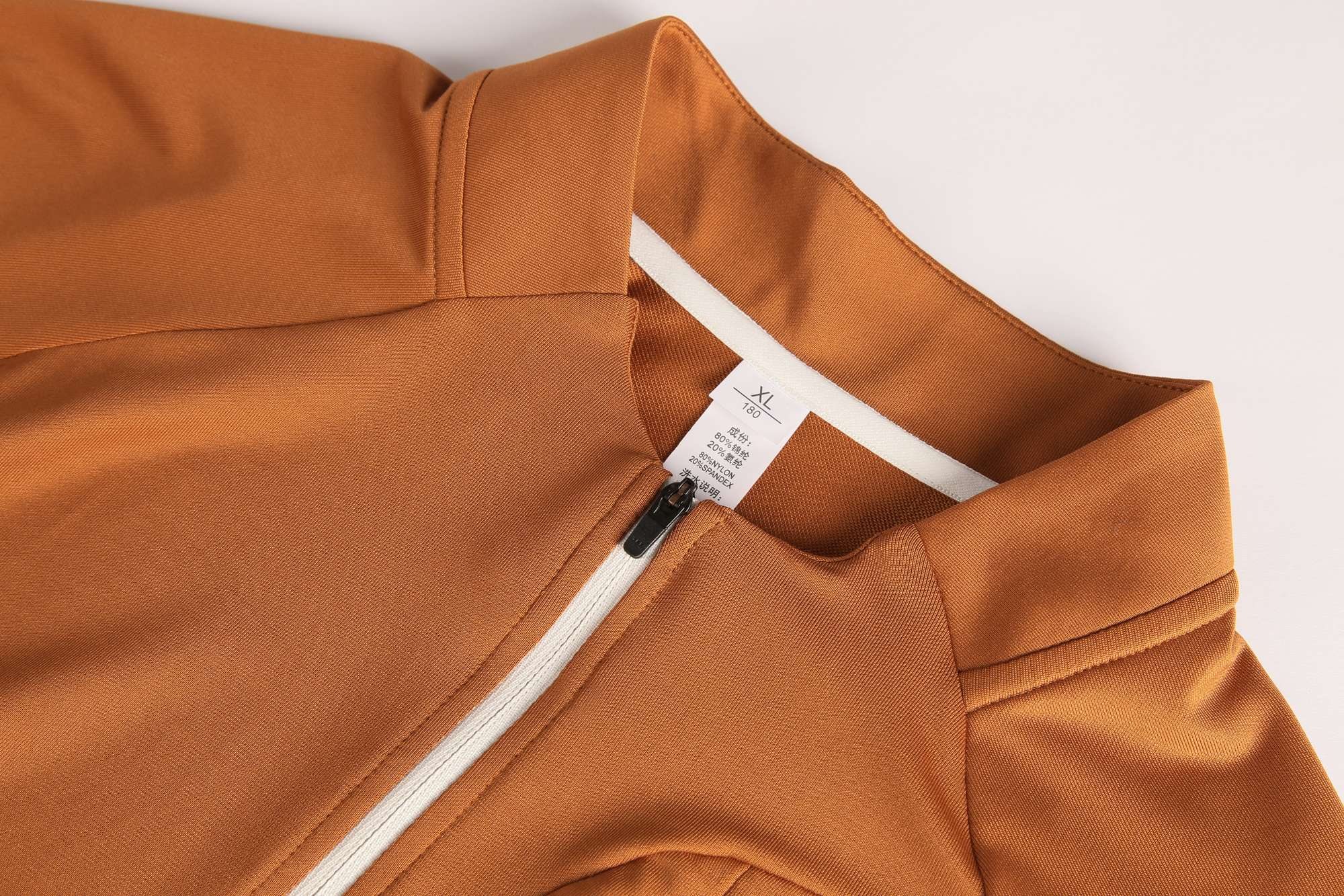 Outdoor Half-Zip Running Layer detail 2