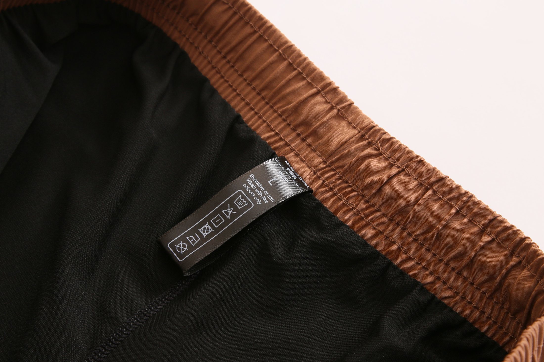 Pocket and hem finishing