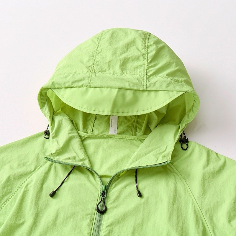 Adjustable sun-protection hood