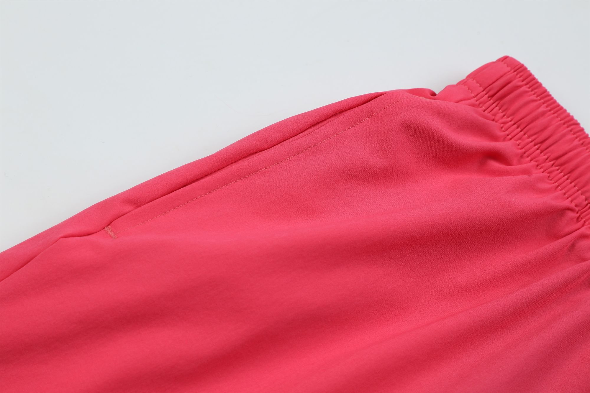 Two-Layer Back-Pocket Running Shorts detail 2